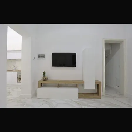 Ore Apartments